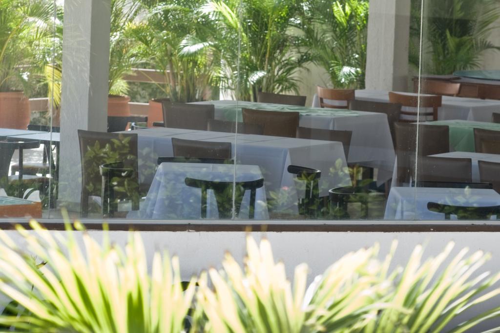 Oyo Hotel Arembepe Beach Hotel, Camacari Ngoại thất bức ảnh